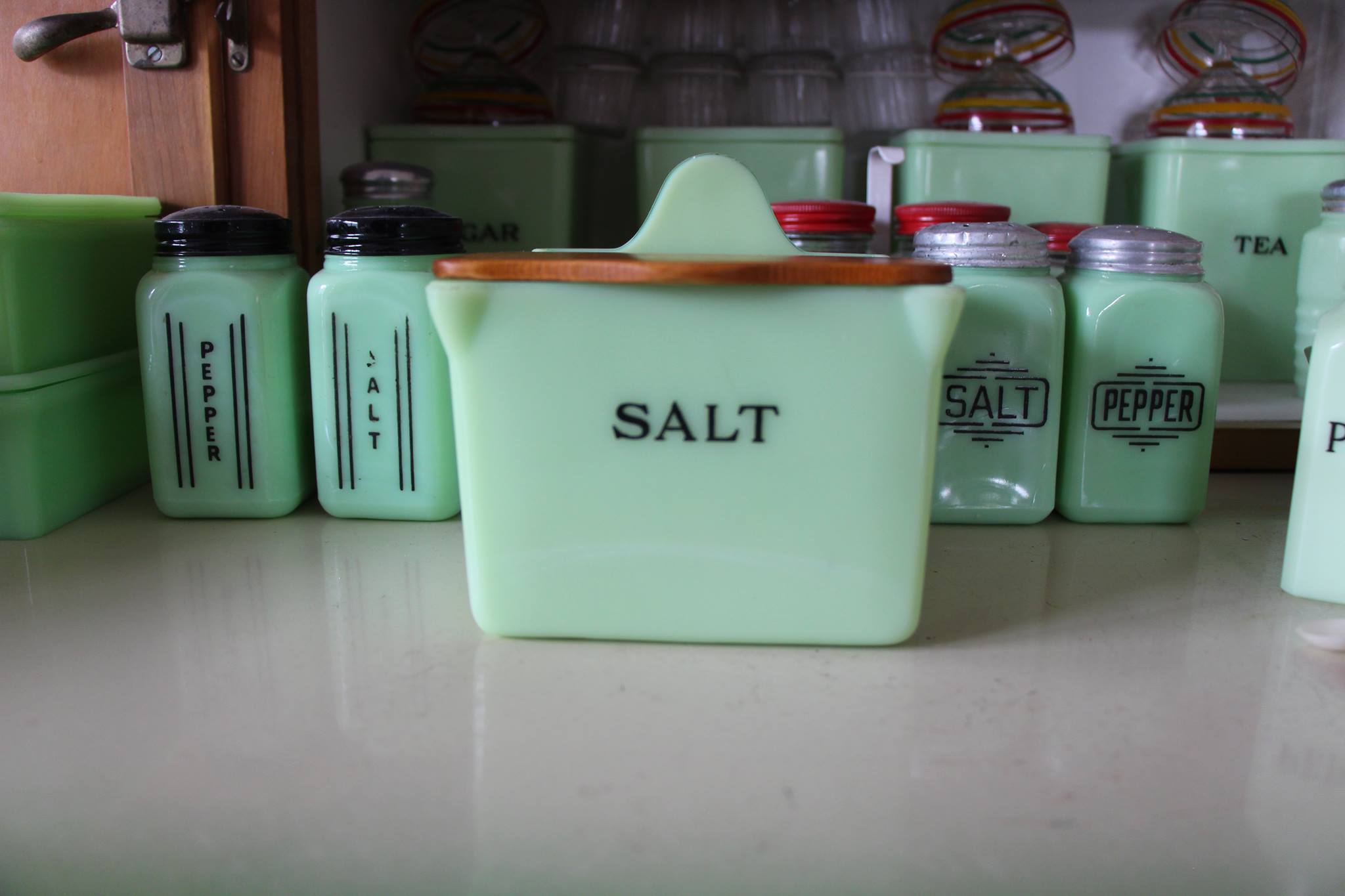 Jeanette Jadeite Salt Box
