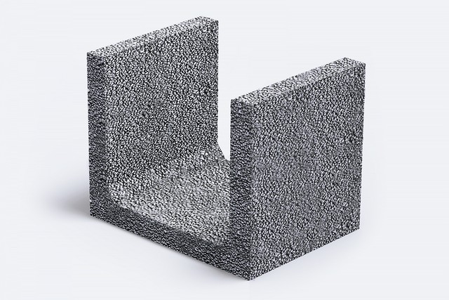 Блок для выкладки ряда под заливку бетонного армированного пояса.